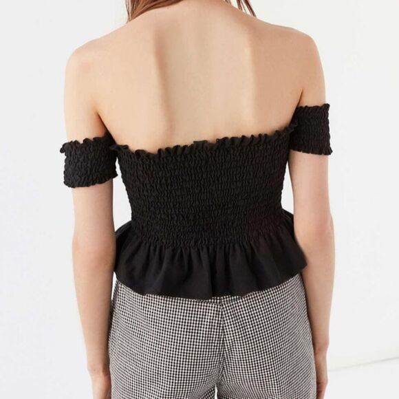 Urban Outfitters Truly Madly Deeply Black Smocked Peplum Off Shoulder Top Medium - Picture 2 of 7